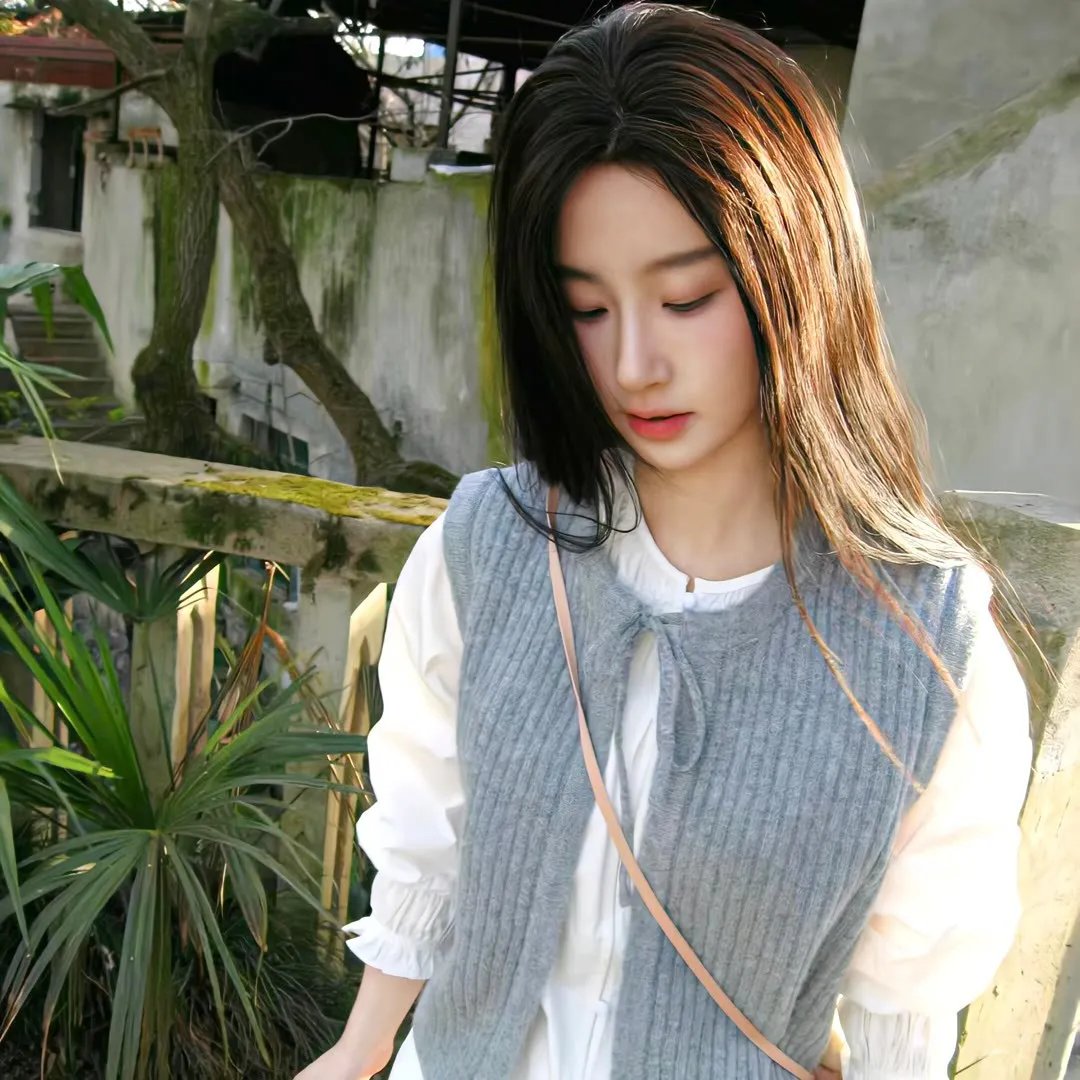 瓦兰：天使之谷封面